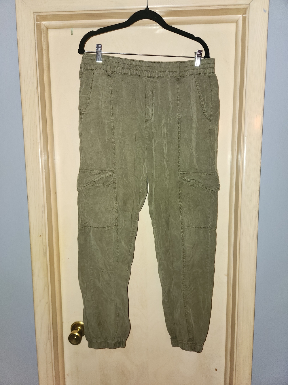 Sanctuary Olive Green Cargo Jogger Pants